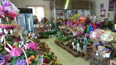 「フラワーショップおおき」　（福井県坂井市）の花屋店舗写真4